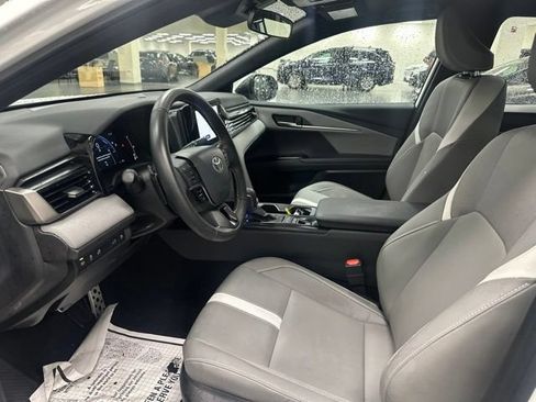 Used 2026 Toyota Camry SE FWD image 9