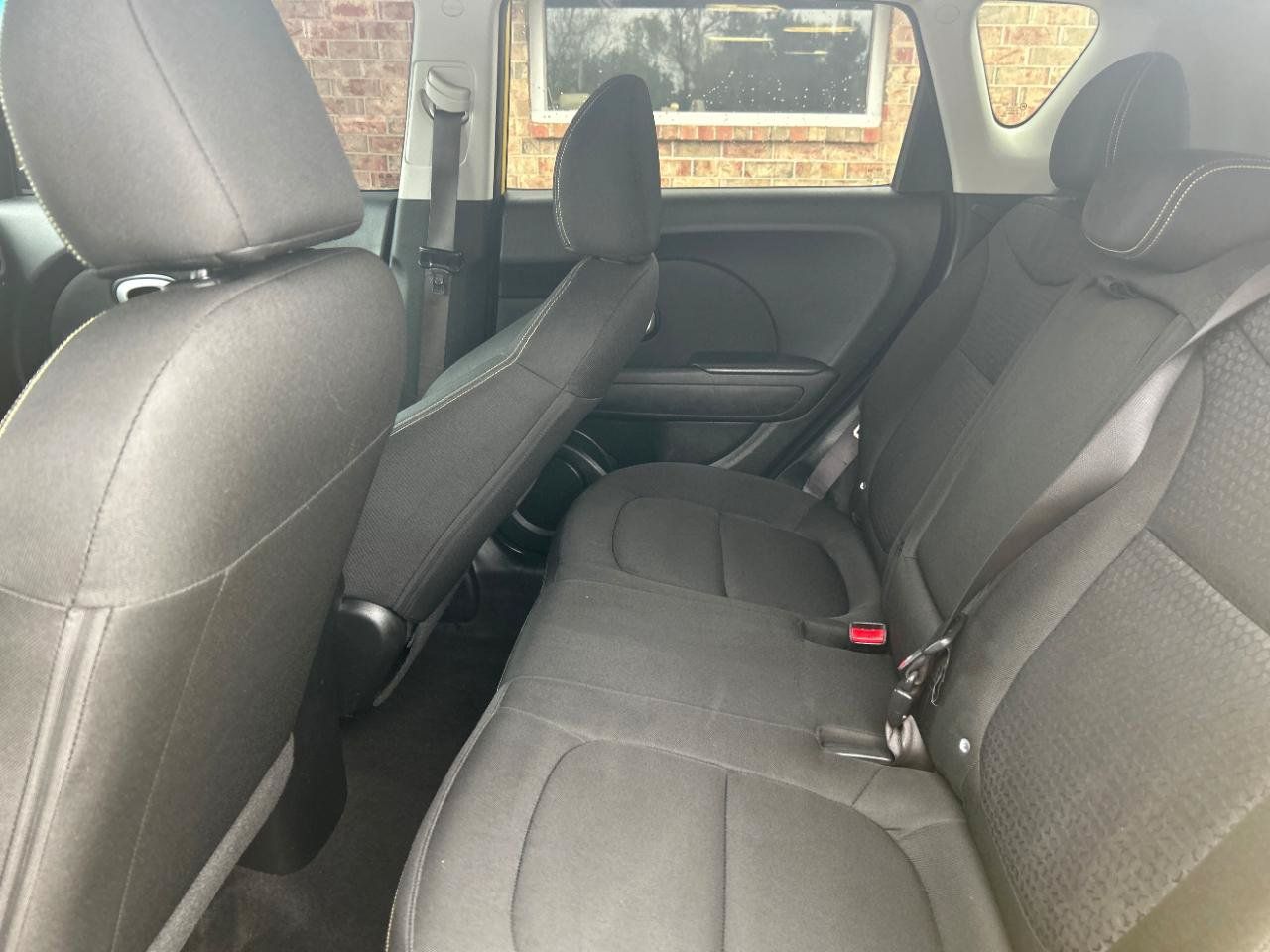 Used 2014 Kia Soul + FWD image 19