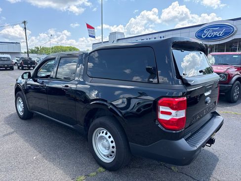 Used 2025 Ford Maverick XL FWD image 3