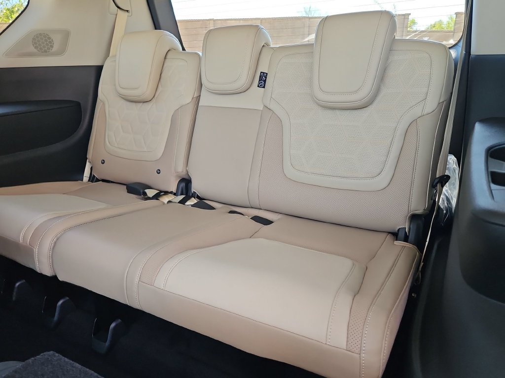 New 2026 Nissan Armada Platinum AWD/4WD image 18