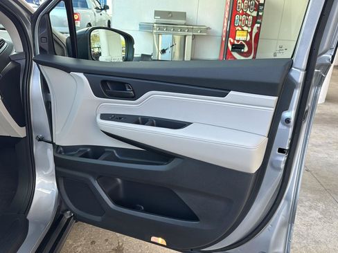 New 2026 Honda Odyssey EX-L image 12