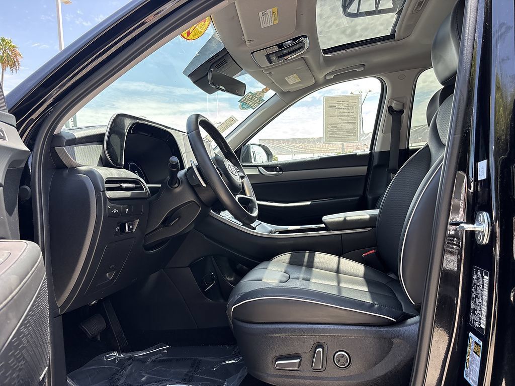 Used 2024 Hyundai Palisade SEL w/ Premium Package FWD image 11