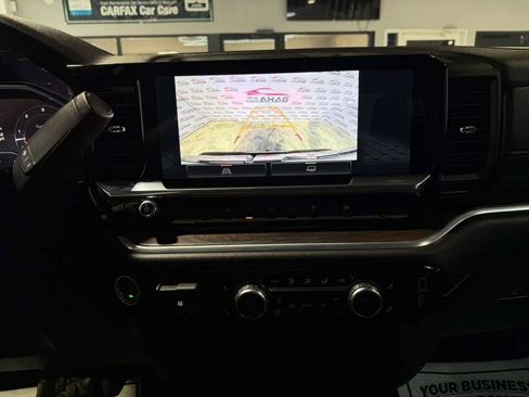 Used 2025 GMC Sierra 1500 SLT AWD/4WD image 19