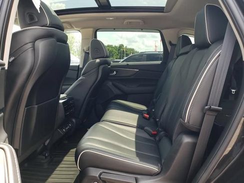 Used 2024 Acura MDX SH-AWD w/ Advance Package image 12