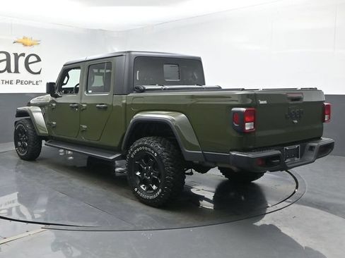 Used 2023 Jeep Gladiator Sport AWD/4WD image 34