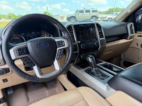 Used 2016 Ford F150 Lariat image 6