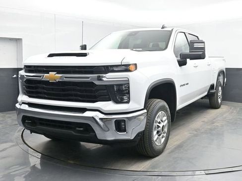 New 2026 Chevrolet Silverado 2500 LT w/ Leather Package AWD/4WD image 10