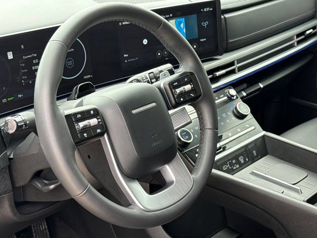 Used 2025 Hyundai Santa Fe Limited FWD image 20