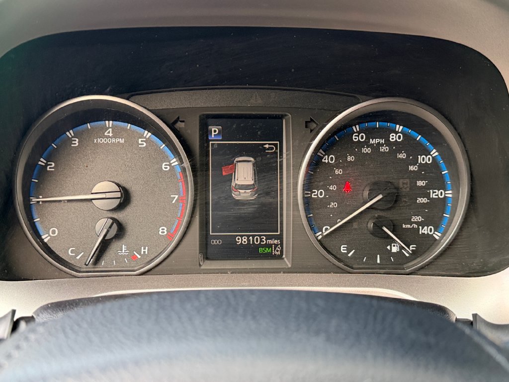 Used 2018 Toyota RAV4 XLE AWD/4WD image 23