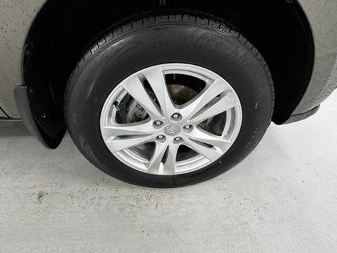 Used 2012 Hyundai Santa Fe Limited FWD image 9