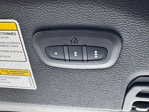 Used 2021 Jeep Wrangler Unlimited Sahara w/ Uconnect 4C Nav & Sound Group AWD/4WD image 29