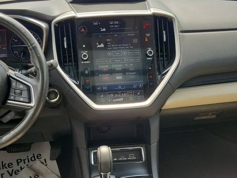 Used 2023 Subaru Ascent Limited w/ Technology Package AWD/4WD image 16