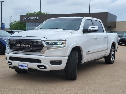 Used 2021 RAM 1500 Limited AWD/4WD image 2