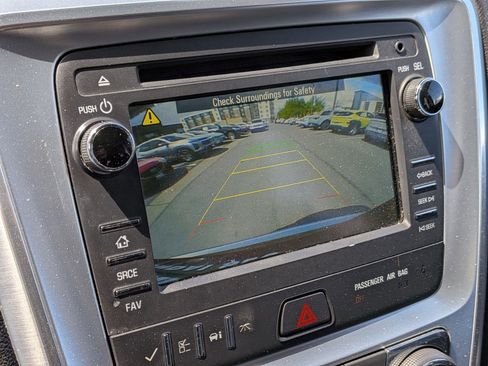 Used 2016 GMC Acadia SLT image 20