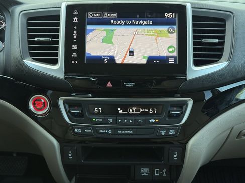 Used 2018 Honda Ridgeline RTL-E image 12