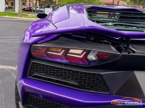 Used 2018 Lamborghini Aventador S AWD/4WD image 54