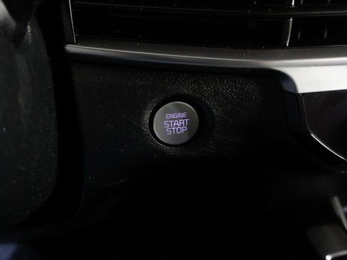 Used 2024 Kia Sorento S image 38