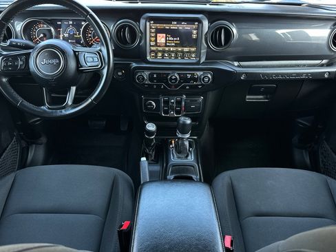 Used 2021 Jeep Wrangler Unlimited Sport image 12