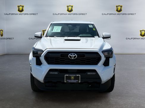 Used 2024 Toyota Tacoma TRD Sport AWD/4WD image 8