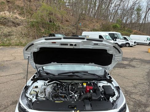 Used 2025 Nissan Sentra SV image 31