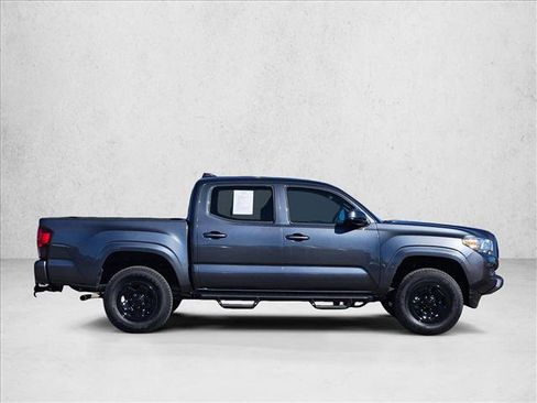 Used 2022 Toyota Tacoma SR image 4