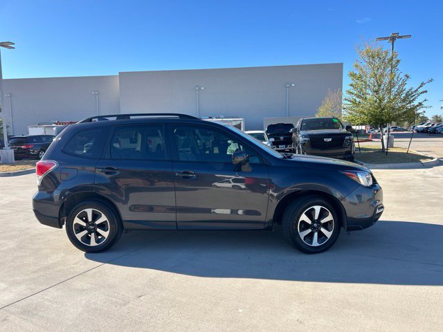Used 2018 Subaru Forester 2.5i Premium AWD/4WD image 2