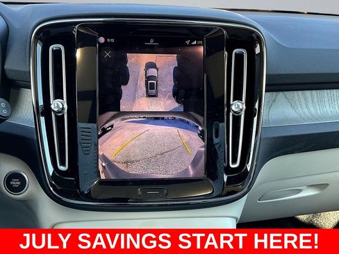 Used 2026 Volvo XC40 B5 Plus AWD/4WD image 17