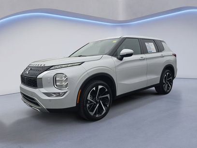 Used 2024 Mitsubishi Outlander SE