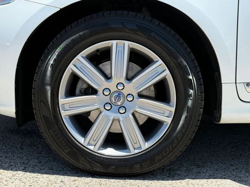 Used 2017 Volvo XC60 T5 Inscription w/ Preferred Option Package AWD/4WD image 27