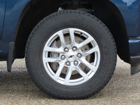 Certified 2020 Chevrolet Silverado 1500 RST AWD/4WD image 15