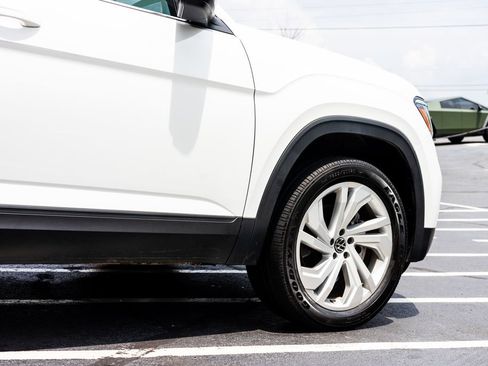 Used 2021 Volkswagen Atlas SE w/ Panoramic Sunroof Package FWD image 10