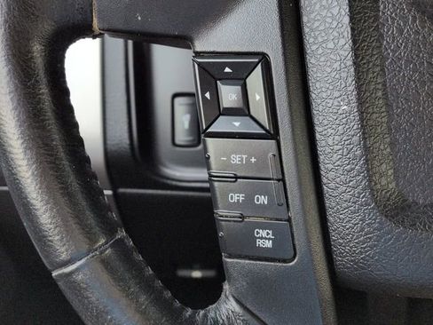 Used 2016 Ford Expedition EL XLT w/ Equipment Group 202A RWD image 32