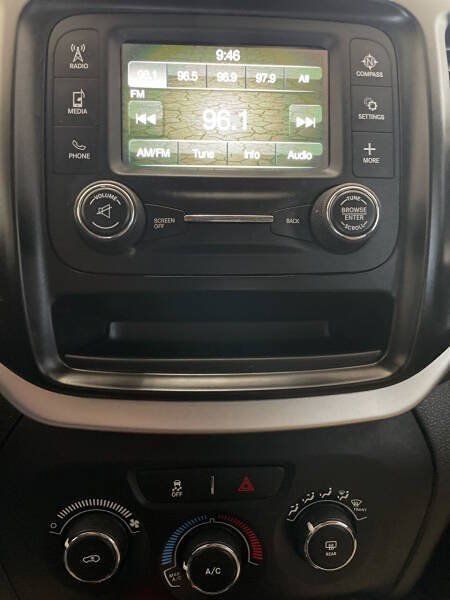 Used 2016 Jeep Cherokee Sport AWD/4WD image 10