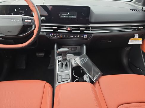 New 2026 Kia Sportage SX FWD image 15