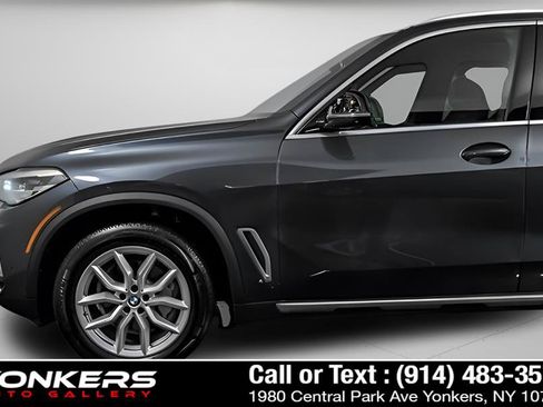 Used 2022 BMW X5 xDrive40i w/ Premium Package AWD/4WD image 15