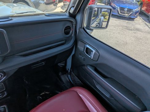 Used 2024 Jeep Wrangler Unlimited Rubicon 392 image 19