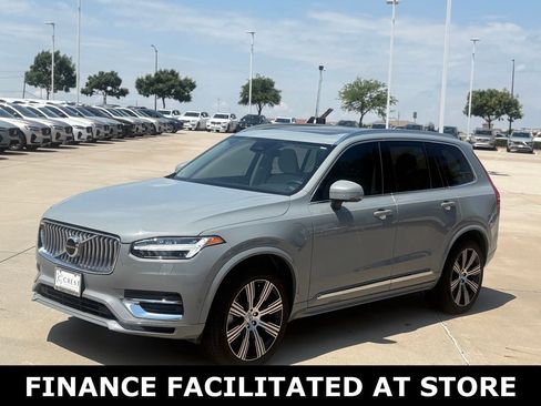 Certified 2025 Volvo XC90 T8 Plus w/ Protection Package Premier AWD/4WD image 2