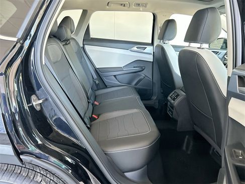 New 2026 Volkswagen Taos SE image 40