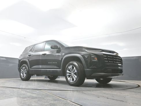 Used 2025 Chevrolet Equinox LT image 26