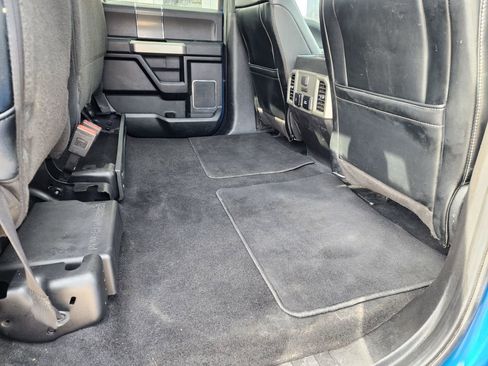 Used 2019 Ford F150 Lariat w/ Equipment Group 502A Luxury image 17