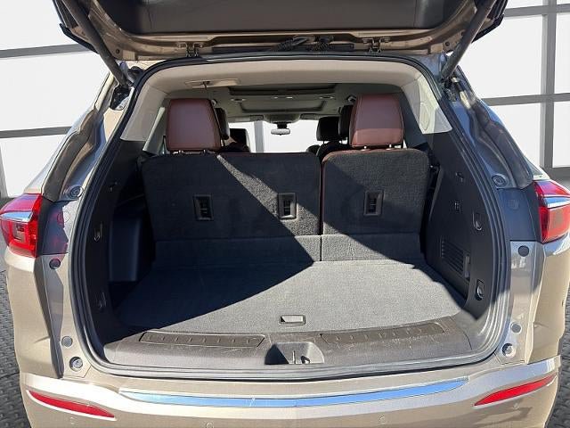 Used 2020 Buick Enclave Avenir w/ Avenir Technology Package AWD/4WD image 12