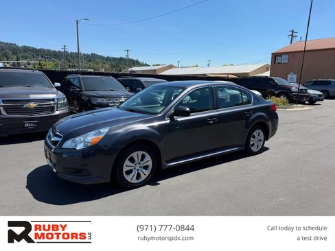 Used 2011 Subaru Legacy 2.5i AWD/4WD image 1