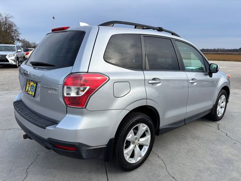 Used 2016 Subaru Forester 2.5i Premium image 4