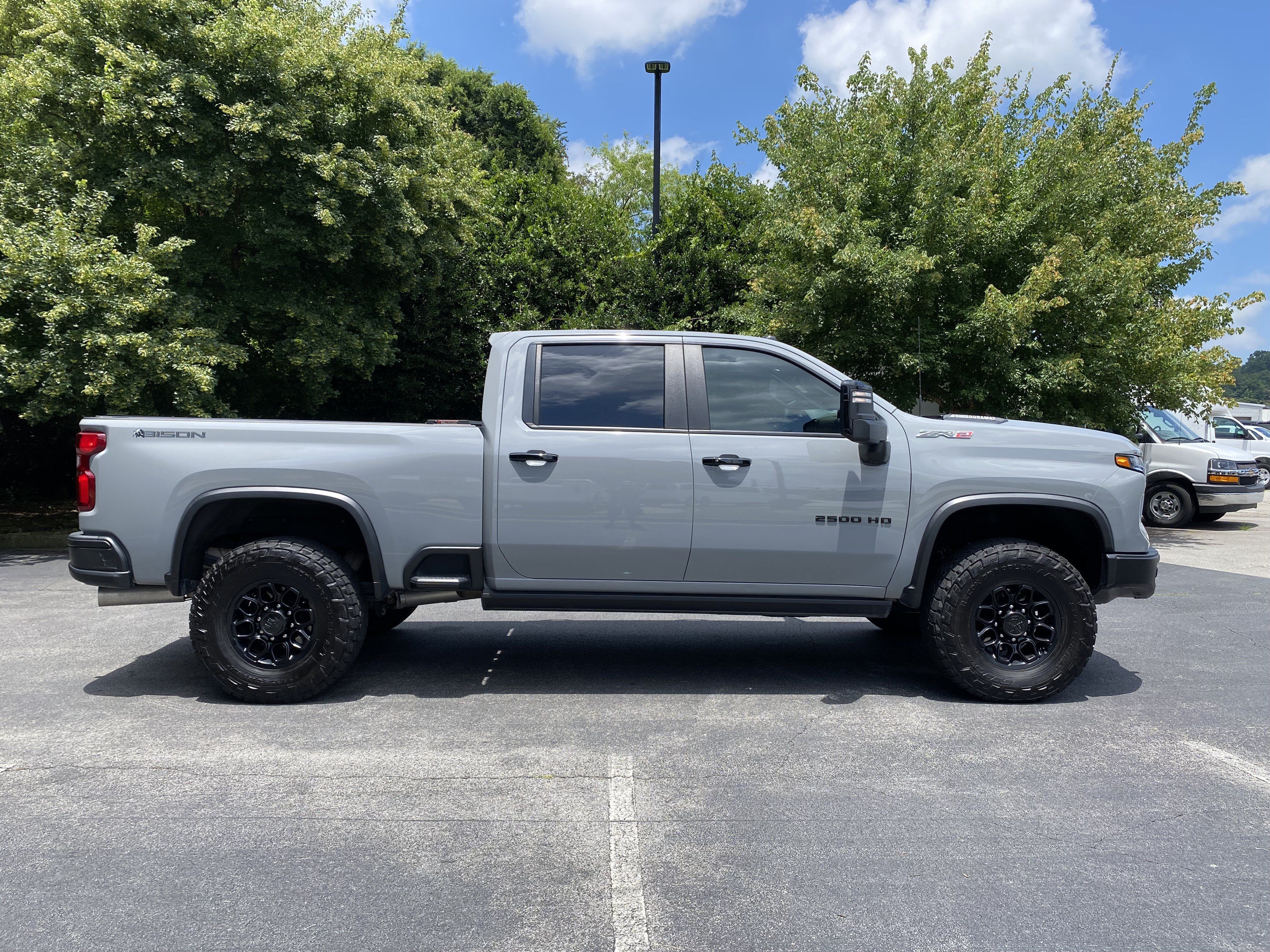 Used 2024 Chevrolet Silverado 2500 ZR2 w/ ZR2 Bison Edition AWD/4WD image 10