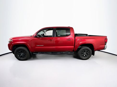 Used 2022 Toyota Tacoma SR5 AWD/4WD image 8