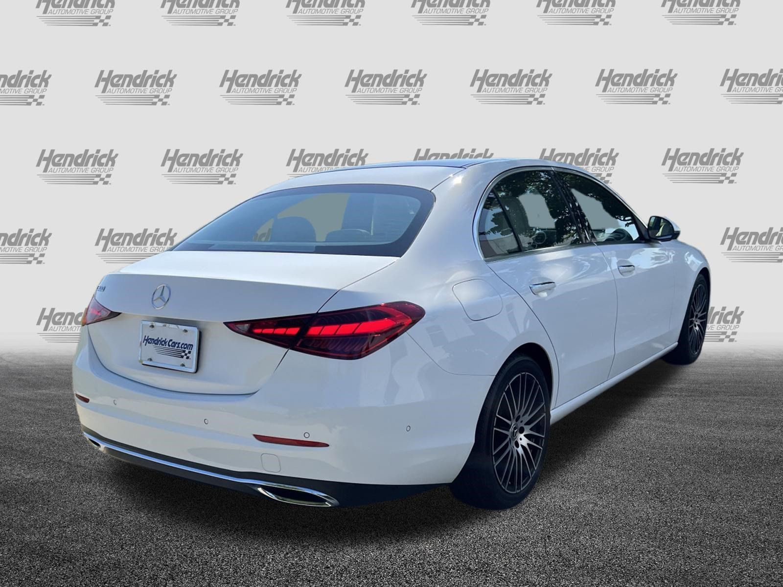 Used 2025 Mercedes-Benz C 300 Sedan image 9