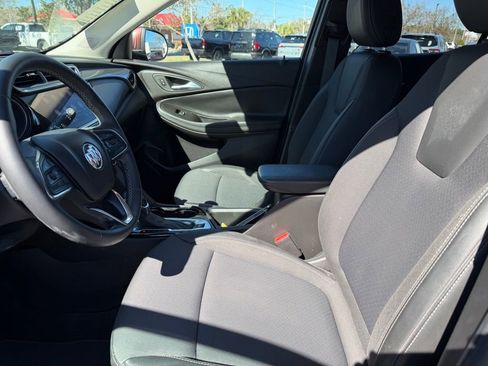 Used 2022 Buick Encore GX Select image 18