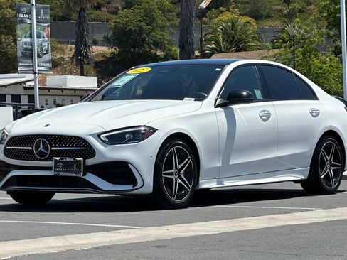 Used 2025 Mercedes-Benz C 300 Sedan image 7