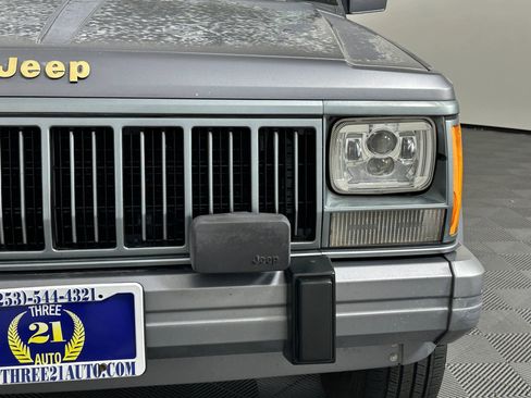 Used 1991 Jeep Cherokee Limited AWD/4WD image 5