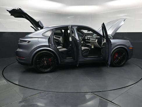 New 2026 Porsche Cayenne S AWD/4WD image 34